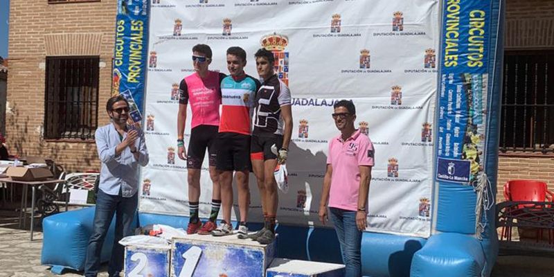 Robisco asiste a la entrega de premios de la carrera MTB de Diputación en Aldeanueva de Guadalajara 1 Robisco asiste a la entrega de premios de la carrera MTB de Diputación en Aldeanueva de Guadalajara