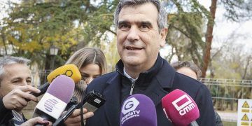 Román pregunta en el Senado por el posible pago para el uso de la A-2 y por el anuncio de Page sobre la gratuidad de la R-2