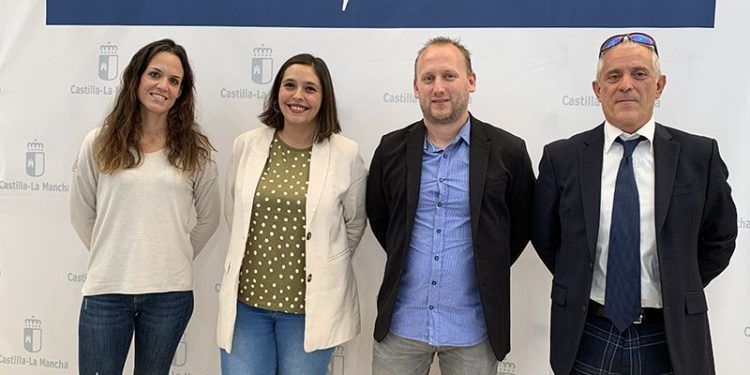 El DOCM publicará el lunes la resolución de concesión de las ayudas destinadas a las federaciones deportivas dotada con 1.250.000 euros El DOCM publicará el lunes la resolución de concesión de las ayudas destinadas a las federaciones deportivas dotada con 1.250.000 euros