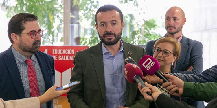 El Gobierno regional apuesta por la formación del funcionariado en Agenda 2030 y los 17 Objetivos de Desarrollo Sostenible El Gobierno regional apuesta por la formación del funcionariado en Agenda 2030 y los 17 Objetivos de Desarrollo Sostenible