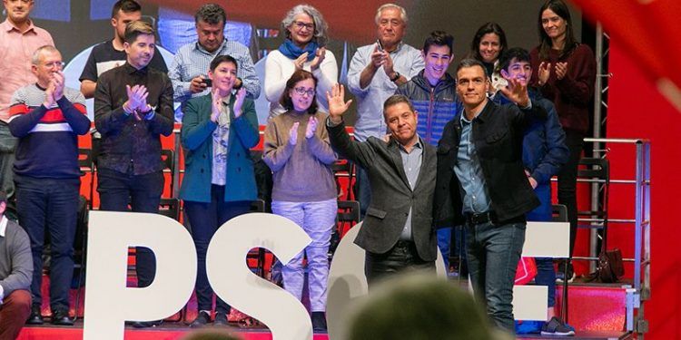Franco se convierte en el gran protagonista en el mitin del PSOE en Guadalajara con Sánchez y Page Franco se convierte en el gran protagonista en el mitin del PSOE en Guadalajara con Sánchez y Page