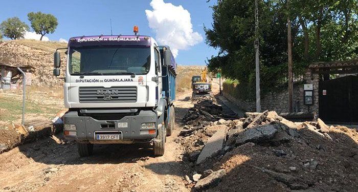 La Diputación de Guadalajara valora en más de medio millón de euros los daños en 120 kilómetros de caminos rurales por la gota fría de septiembre La Diputación de Guadalajara valora en más de medio millón de euros los daños en 120 kilómetros de caminos rurales por la gota fría de septiembre