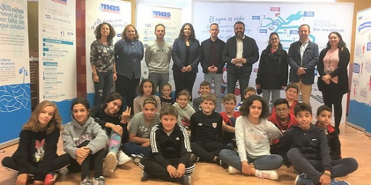 La exposición de la campaña “Sin ti no hay MAS” inicia su recorrido por los centros educativos de la Mancomunidad
