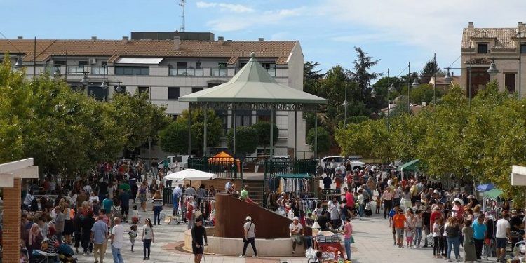 Multitudinario Mercadillo de Segunda Mano en Cabanillas Multitudinario Mercadillo de Segunda Mano en Cabanillas