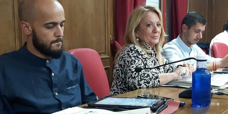 PP e IU Azuqueca coinciden: José Luis Blanco “sangra” a los contribuyentes de Azuqueca PP e IU Azuqueca coinciden: José Luis Blanco “sangra” a los contribuyentes de Azuqueca