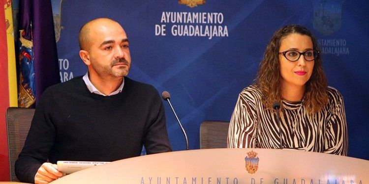 PSOE y Cs pondrán en marcha este viernes una comisión de investigación sobre la gestión del Mercado de Abastos en la pasada legislatura PSOE y Cs pondrán en marcha este viernes una comisión de investigación sobre la gestión del Mercado de Abastos en la pasada legislatura