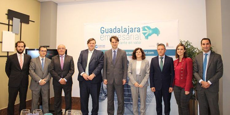 “Guadalajara Empresarial” mantiene un almuerzo de trabajo con el ministro de la Embajada de Alemania, Christoph Wolfrum “Guadalajara Empresarial” mantiene un almuerzo de trabajo con el ministro de la Embajada de Alemania, Christoph Wolfrum