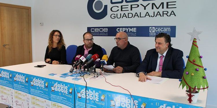 FEDECO presenta su Doble de Navidad con el objetivo de dinamizar el comercio de proximidad por toda la provincia de Guadalajara FEDECO presenta su Doble de Navidad con el objetivo de dinamizar el comercio de proximidad por toda la provincia de Guadalajara