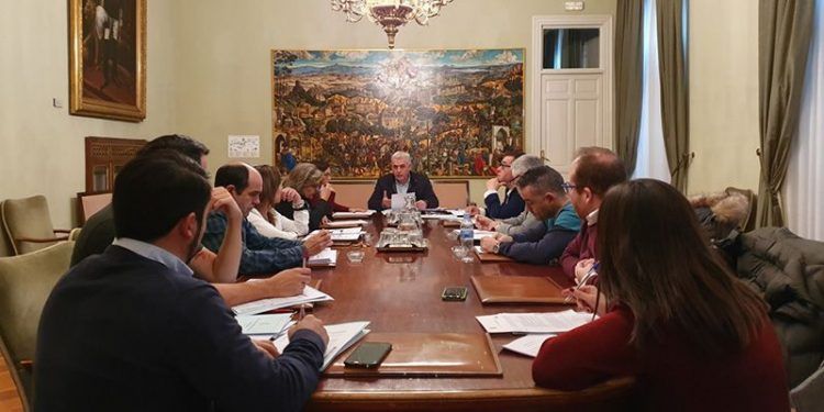 La Diputación de Guadalajara adjudica subvenciones a 44 ayuntamientos de la provincia para Ayuda a Domicilio La Diputación de Guadalajara adjudica subvenciones a 44 ayuntamientos de la provincia para Ayuda a Domicilio