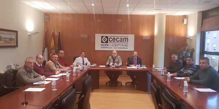 La Federación Regional del Taxi advierte de la necesidad urgente de regular las VTC en Castilla-La Mancha La Federación Regional del Taxi advierte de la necesidad urgente de regular las VTC en Castilla-La Mancha