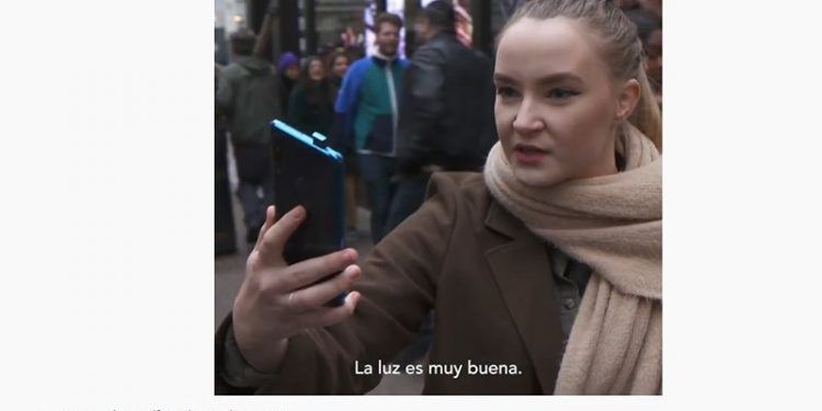 Los españoles, los reyes del selfie Los españoles, los reyes del selfie