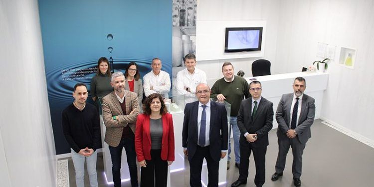 CEOE-Cepyme Guadalajara visita, junto al alcalde de Cabanillas, Mixer&Pack con motivo de su nueva planta de producción CEOE-Cepyme Guadalajara visita, junto al alcalde de Cabanillas, Mixer&Pack con motivo de su nueva planta de producción
