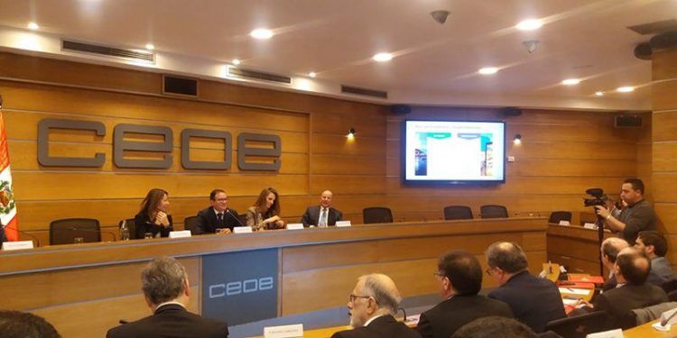 “Guadalajara Empresarial” asiste a un encuentro económico con el ministro de Comercio Exterior y Turismo de Perú, Edgar Vásquez “Guadalajara Empresarial” asiste a un encuentro económico con el ministro de Comercio Exterior y Turismo de Perú, Edgar Vásquez