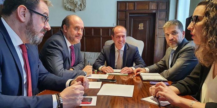 Ayuntamiento de Guadalajara y Junta firmarán un acuerdo en los próximos meses para iniciar la recuperación del Fuerte de San Francisco Ayuntamiento de Guadalajara y Junta firmarán un acuerdo en los próximos meses para iniciar la recuperación del Fuerte de San Francisco