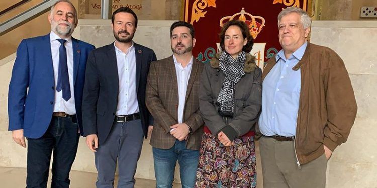 El Gobierno de Castilla-La Mancha “sube” al escenario la Educación Ambiental con un ciclo teatral al que han asistido 1.400 escolares de la región El Gobierno de Castilla-La Mancha “sube” al escenario la Educación Ambiental con un ciclo teatral al que han asistido 1.400 escolares de la región