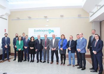 El mariscal de la provincia de Swietokrzyskie, junto con otros miembros del Gobierno polaco, visitan Guadalajara con el fin de generar sinergias empresariales