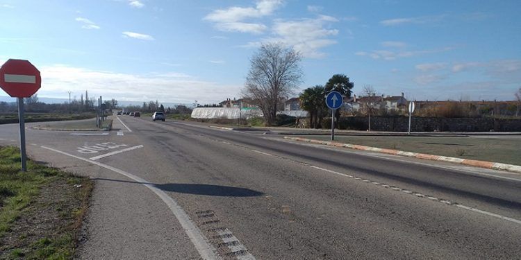 El PSOE de Fontanar pide al alcalde que “ejerza como tal” y cumpla con su parte para que la rotonda de la CM-101 pueda ser una realidad