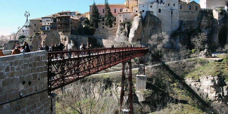 La Federación Intersectorial de Autónomos de Castilla-La Mancha apoya las reivindicaciones de APIT C-LM, ALFICEN, Fedeto y CECAM en relación al decreto de Guías de Turismo La Federación Intersectorial de Autónomos de Castilla-La Mancha apoya las reivindicaciones de APIT C-LM, ALFICEN, Fedeto y CECAM en relación al decreto de Guías de Turismo