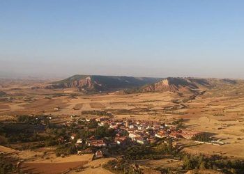 Solo Valdenoches celebrará elecciones este domingo después de que en el resto de barrios anexionados se haya presentado un solo candidato Solo Valdenoches celebrará elecciones este domingo después de que en el resto de barrios anexionados se haya presentado un solo candidato