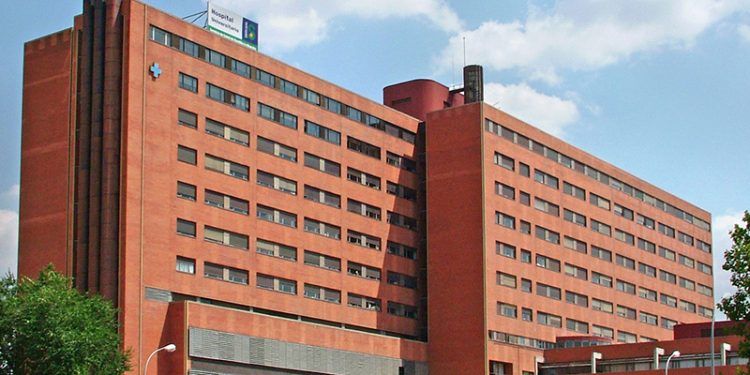 CSIF denuncia que en el Hospital Universitario de Guadalajara el personal sigue usando bolsas de plástico como medida de protección
