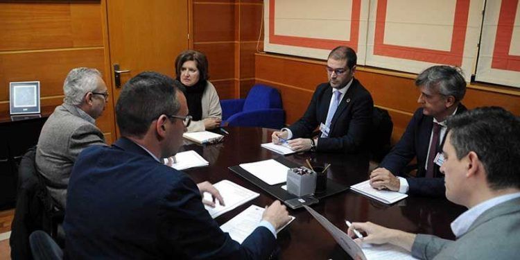 El Colegio de Ingenieros de Caminos estrecha lazos de colaboración con la Consejería de Desarrollo Sostenible El Colegio de Ingenieros de Caminos estrecha lazos de colaboración con la Consejería de Desarrollo Sostenible