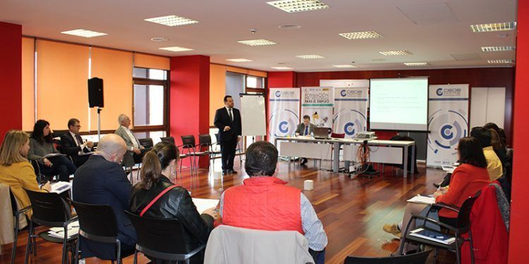El grupo de empresas a efectos laborales abre un nuevo ciclo de desayunos para directores de RRHH organizado por CEOE-Cepyme Guadalajara El grupo de empresas a efectos laborales abre un nuevo ciclo de desayunos para directores de RRHH organizado por CEOE-Cepyme Guadalajara