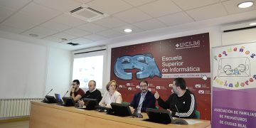 Estudiantes de la Escuela Superior de Informática de la UCLM diseñan la nueva web de la Asociación de niños prematuros
