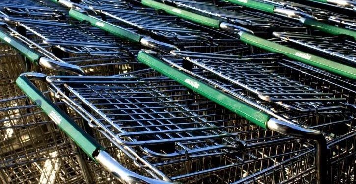 FeSMC UGT pide que los comercios de CLM cierren a las 15 horas y no abran los festivos decretados en Semana Santa