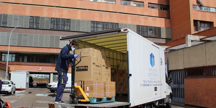 Guadalajara recibe una nueva entrega de material de protección que se distribuirá entre el hospital, centros de salud y sector sociosanitario