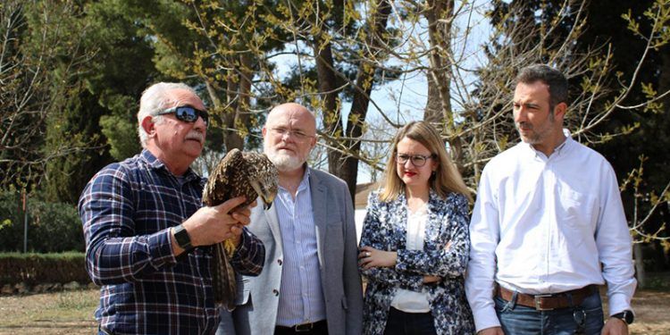 La Junta destaca el papel de los profesionales de los centros provinciales de recuperación de la fauna en el desarrollo de los planes de conservación de especies protegidas La Junta destaca el papel de los profesionales de los centros provinciales de recuperación de la fauna en el desarrollo de los planes de conservación de especies protegidas