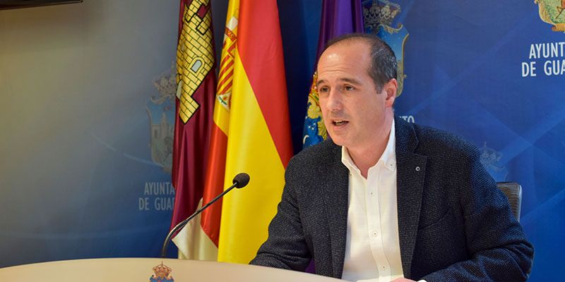 El Ayuntamiento de Guadalajara inicia el expediente de compra de un nuevo camión autobomba para el Cuerpo de Bomberos El Ayuntamiento de Guadalajara inicia el expediente de compra de un nuevo camión autobomba para el Cuerpo de Bomberos