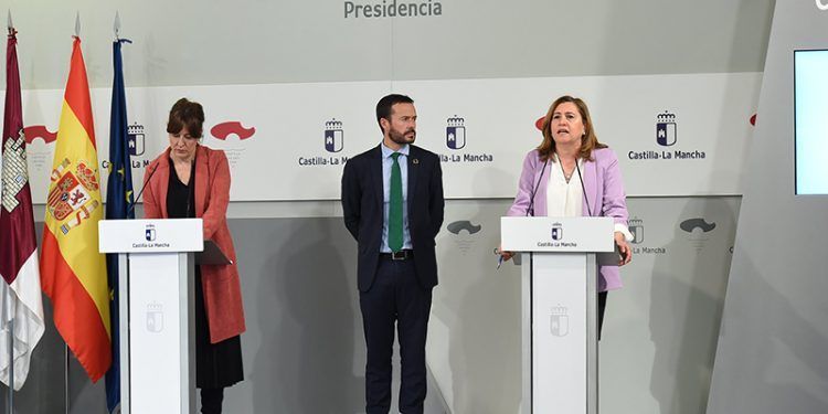 Habrá medidas para apoyar al alumnado que en estos momentos pudiera estar sufriendo la brecha digital Habrá medidas para apoyar al alumnado que en estos momentos pudiera estar sufriendo la brecha digital