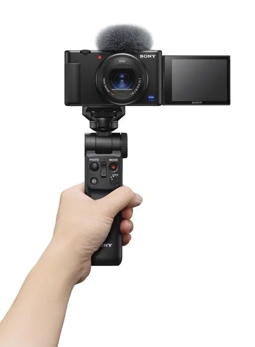 Sony amplía su gama de soluciones de Vlogging con la presentación de su nueva Vlog camera ZV-1 y la nueva Handycam® FDR-AX43 con resolución 4K