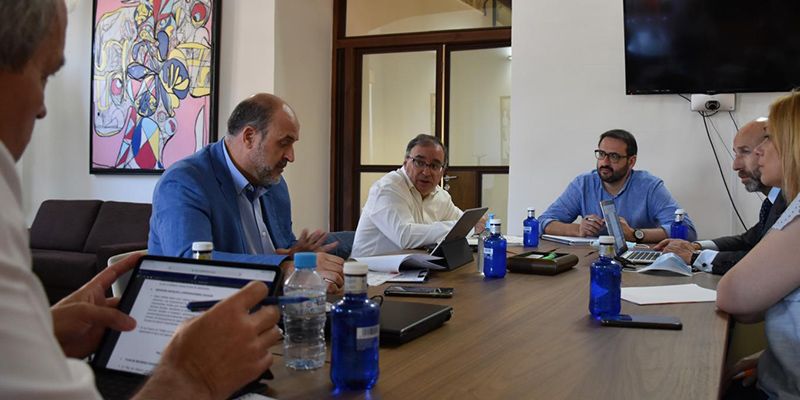 Gobierno regional, PSOE y Ciudadanos acuerdan la creación de grupos de trabajo para diseñar la estrategia de recuperación tras la COVID-19