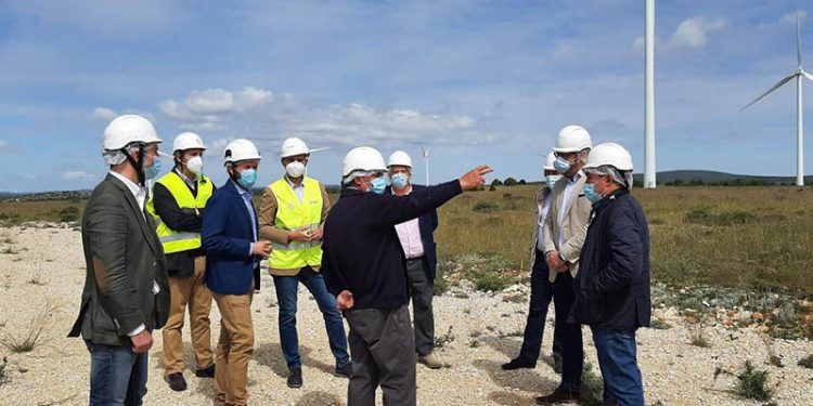 La apuesta del Gobierno de Castilla-La Mancha por una transición energética basada en las “renovables” sitúa a la región entre las comunidades líderes en producción de energías “limpias” La apuesta del Gobierno de Castilla-La Mancha por una transición energética basada en las “renovables” sitúa a la región entre las comunidades líderes en producción de energías “limpias”