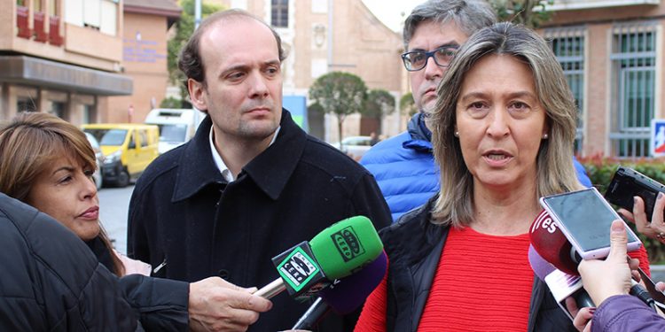 El PP llevará a las Cortes la indignación de las familias por el cierre del colegio Señorío de Muriel de Torrejón del Rey