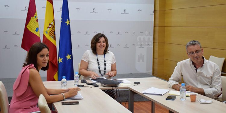 La Junta y el Ayuntamiento de Sigüenza trabajarán de manera conjunta para potenciar el desarrollo turístico de la localidad La Junta y el Ayuntamiento de Sigüenza trabajarán de manera conjunta para potenciar el desarrollo turístico de la localidad