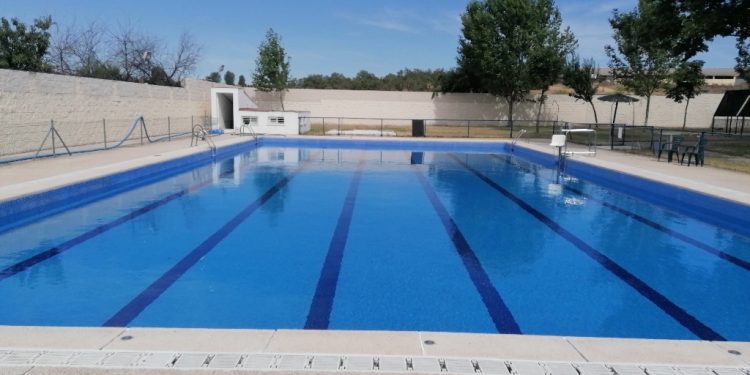 La piscina municipal de Villanueva de la Torre abrirá este viernes 17