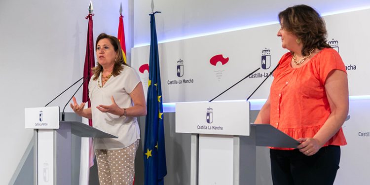 Rodríguez asegura que incrementará las plantillas de profesorado el próximo curso escolar y que no va a aumentar las ratios