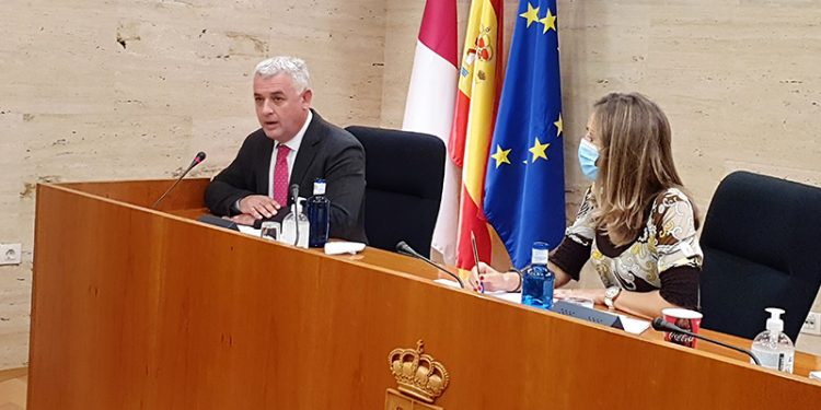 Vega reclama financiación y cambios normativos contra la despoblación Vega reclama financiación y cambios normativos contra la despoblación