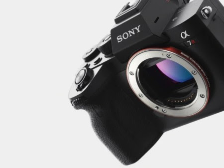 Sony anuncia una nueva solución para realizar videollamadas y streaming en vivo compatible con 35 modelos de cámaras Sony