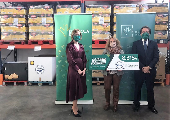 Fundación Eurocaja Rural entrega a Banco de Alimentos de Guadalajara más de 8.000 euros para paliar los efectos de la pandemia