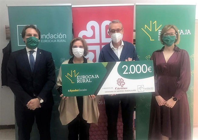 Fundación Eurocaja Rural entrega a Cáritas Sigüenza-Guadalajara 2.000 euros como beneficiaria de las primeras 'Ayudas Sociales Frente al COVID-19'
