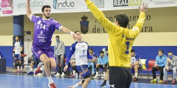 El apoyo de la afición clave para un Quabit luchador a pesar de la derrota