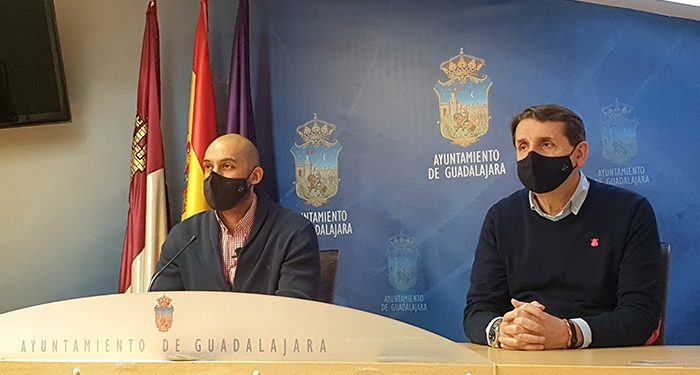 El Grupo Popular destapa la nueva intención de Rojo en plena tercera ola del Covid: se gastará un millón de euros en luces ornamentales