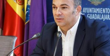 El PP solicita una reunión de todos los grupos políticos con representantes del colegio Río Tajo para abordar el cierre anunciado por la Junta