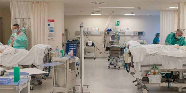 Miércoles 6 de enero: Un fallecido en Guadalajara a causa del coronavirus y 161 nuevos contagios por Reyes
