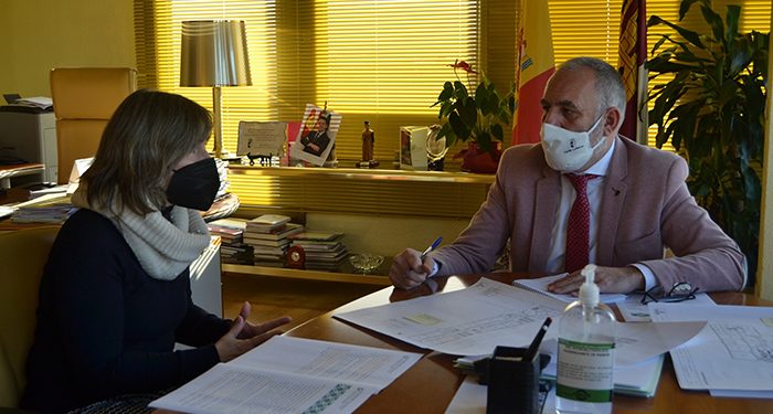 La Escuela Oficial de Idiomas de Guadalajara dispondrá de 649 metros cuadrados más cuando se traslade al edificio del colegio Río Tajo La Escuela Oficial de Idiomas de Guadalajara dispondrá de 649 metros cuadrados más cuando se traslade al edificio del colegio Río Tajo
