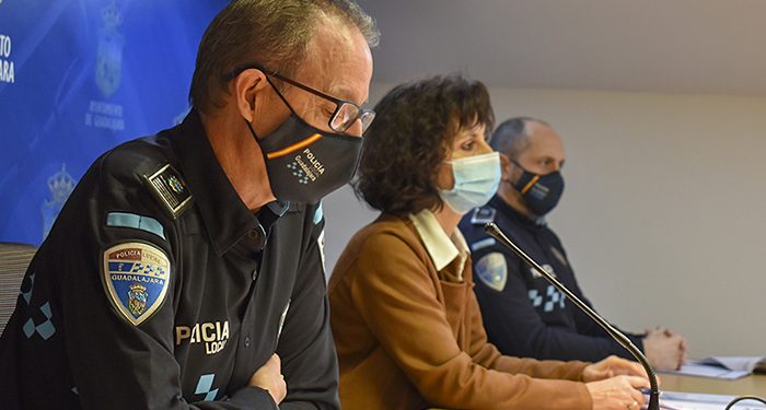 La Policía Local de Guadalajara estrena perfiles en las redes sociales para acercarse a la ciudadanía La Policía Local de Guadalajara estrena perfiles en las redes sociales para acercarse a la ciudadanía