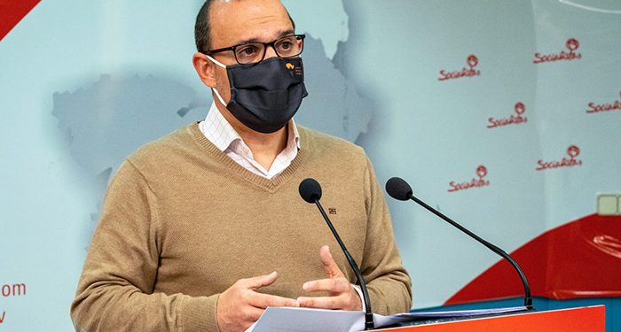 Bellido: “No tiene sentido que el PP pida más ayudas a la región que más ayudas da cuando donde gobierna dejan abandonada a la hostelería” Bellido: “No tiene sentido que el PP pida más ayudas a la región que más ayudas da cuando donde gobierna dejan abandonada a la hostelería”